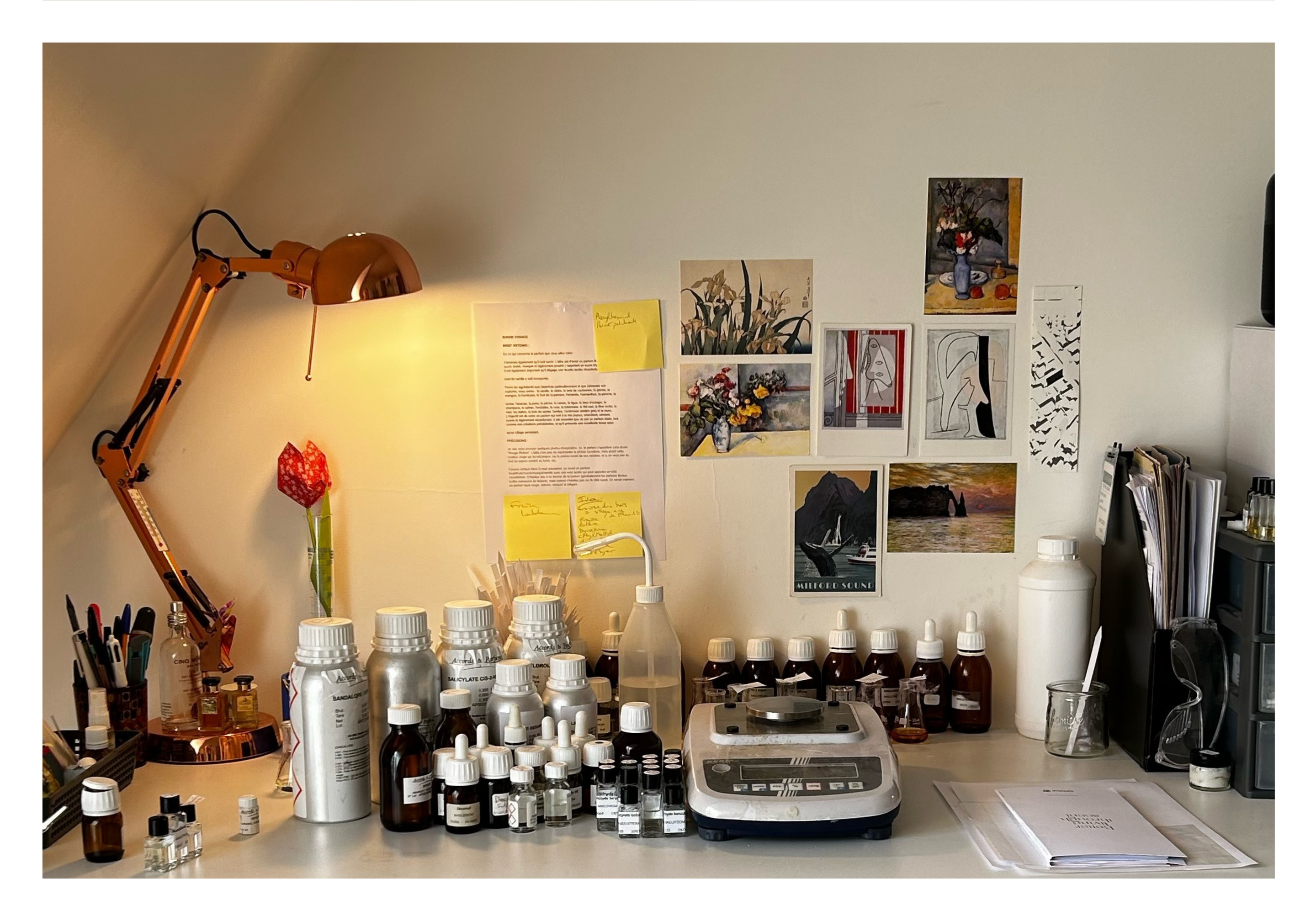 bureau du laboratoire des nez parfumeurs 