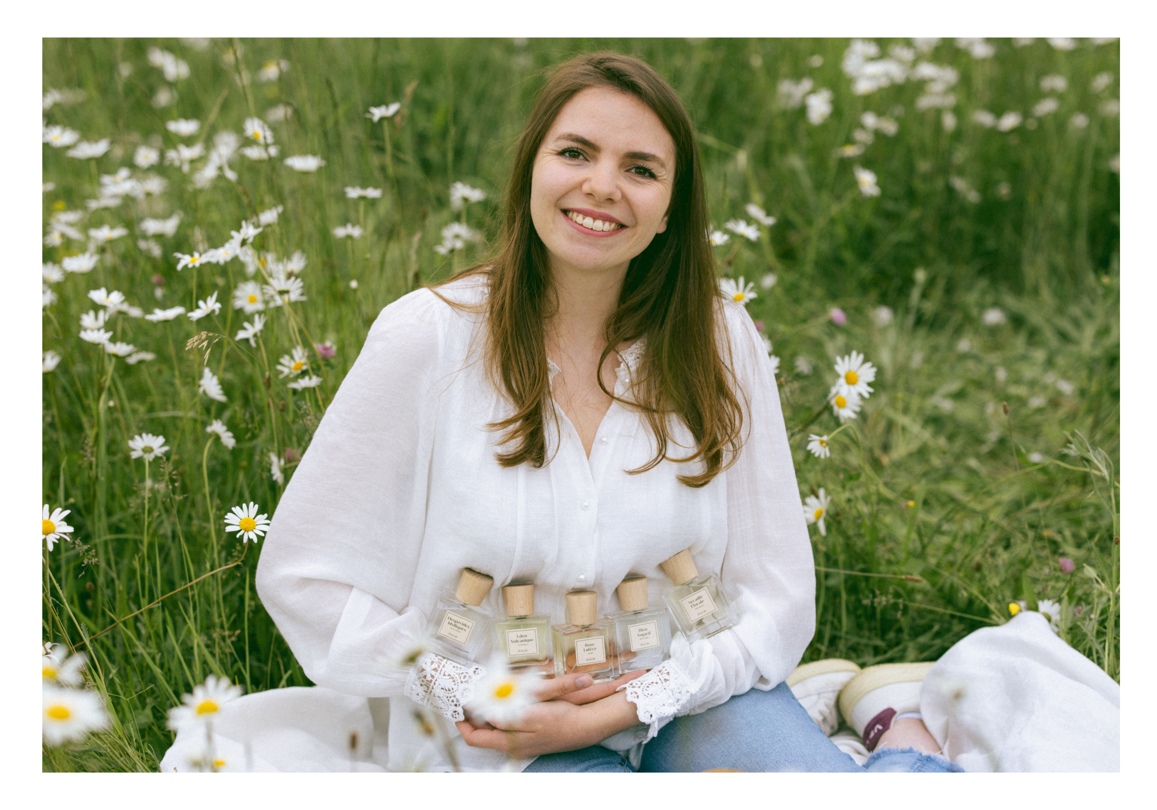 shooting dans un champs de pâquerettes  Image