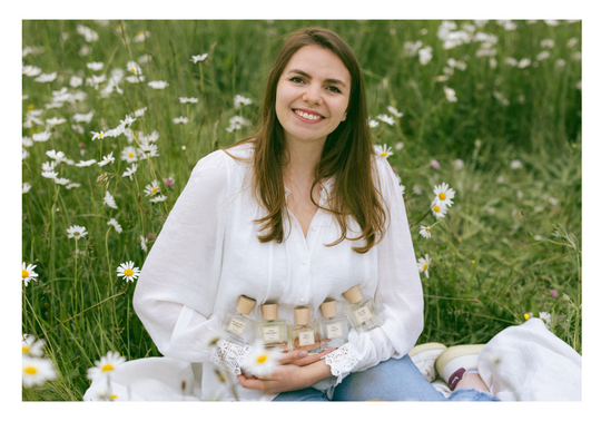 shooting dans un champs de pâquerettes 